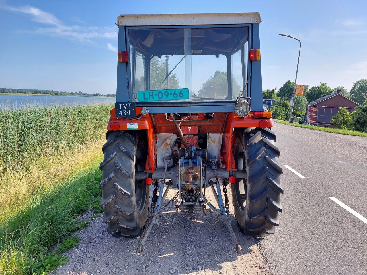 Massey Ferguson 245