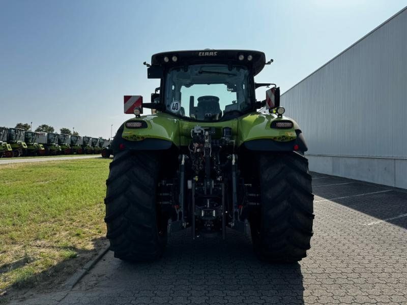 Claas AXION 830