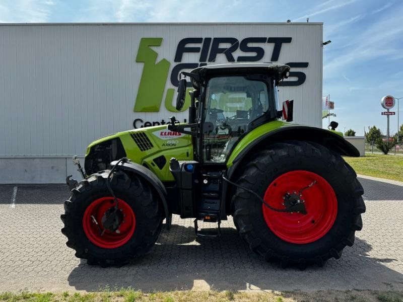 Claas AXION 830