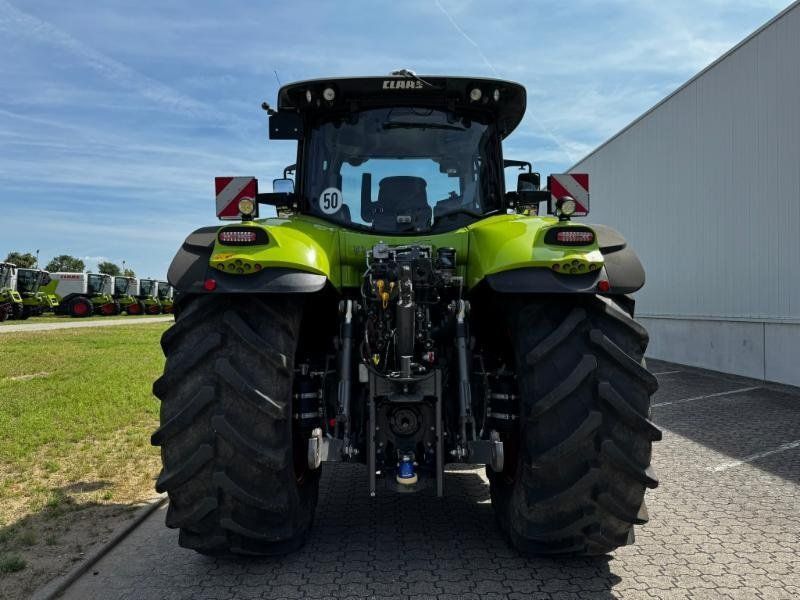 Claas AXION 830