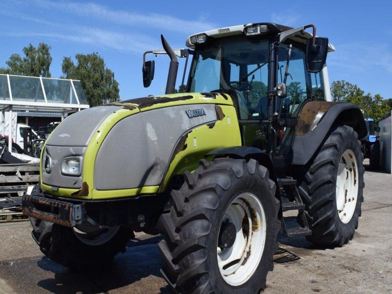 Valtra T120