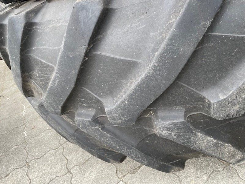Trelleborg 2x 650/65 R42