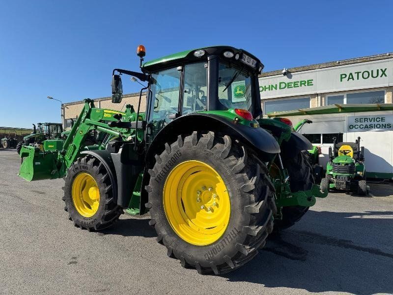 John Deere 6120M