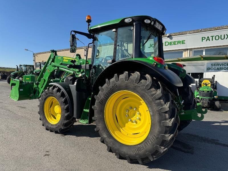 John Deere 6120M
