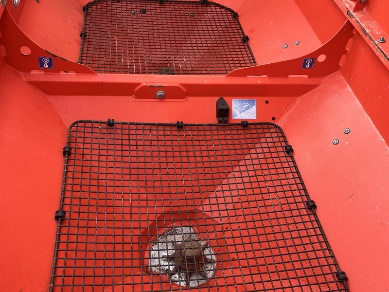 Kuhn Axis 40.2W