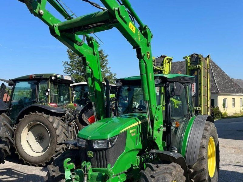 John Deere 5090gf
