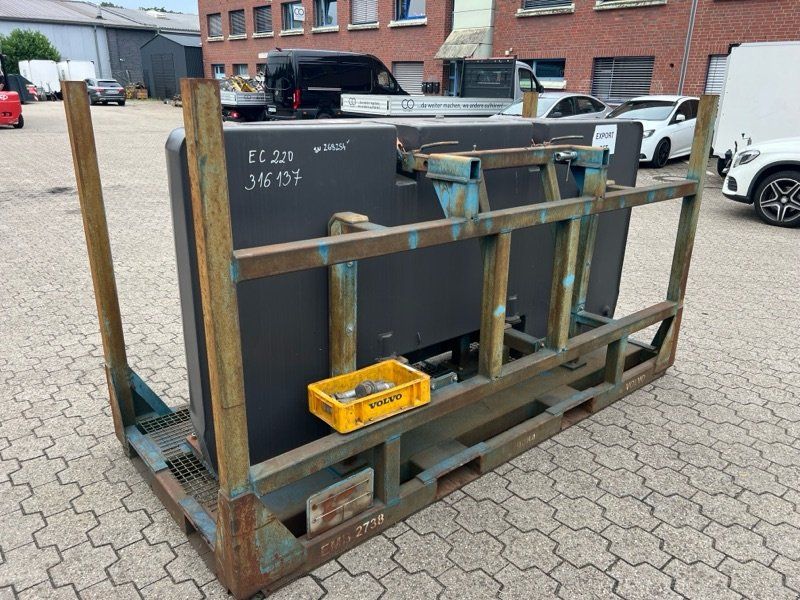 Volvo EC 220 Heckgewicht  Maisschild 4500 kg