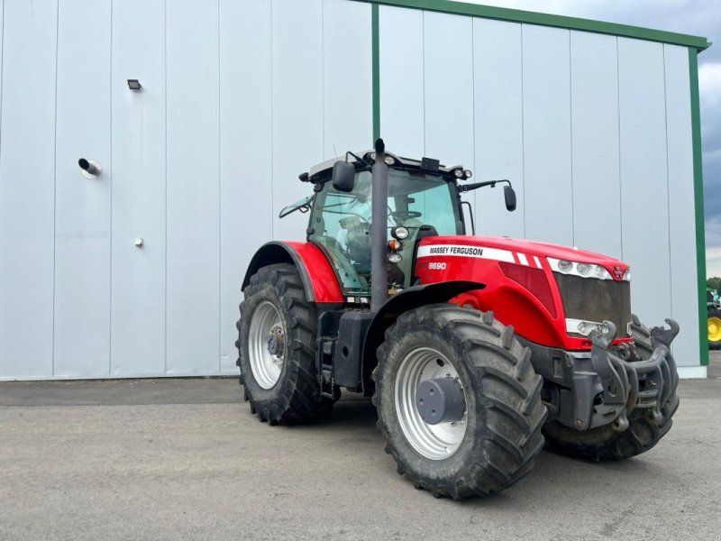 Massey Ferguson 8690