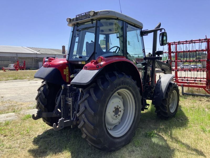 Massey Ferguson 5455 DYNA 4