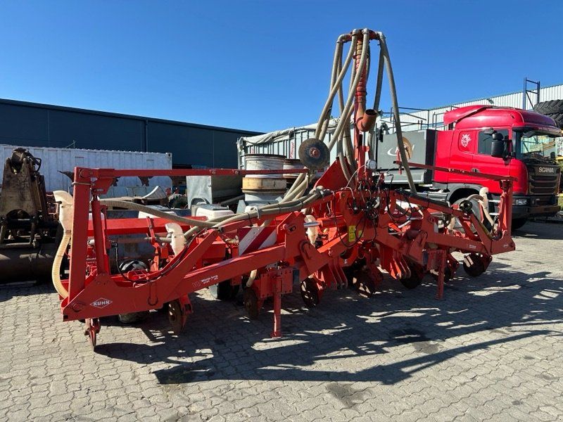 Kuhn Maxima 8 Reihen