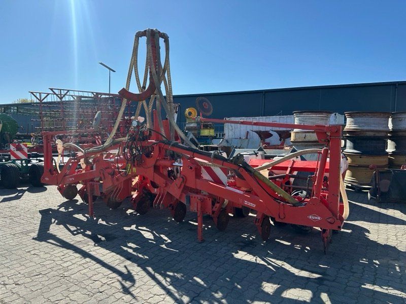 Kuhn Maxima 8 Reihen