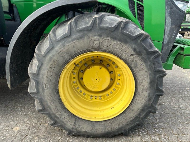 John Deere 8260R AutoPowr