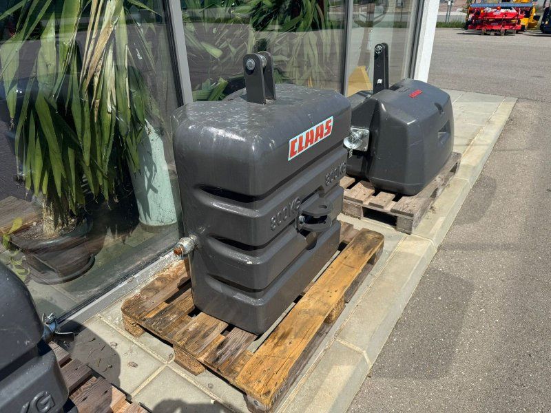 Claas e Beton Hohe Bauform 800 + 100KG