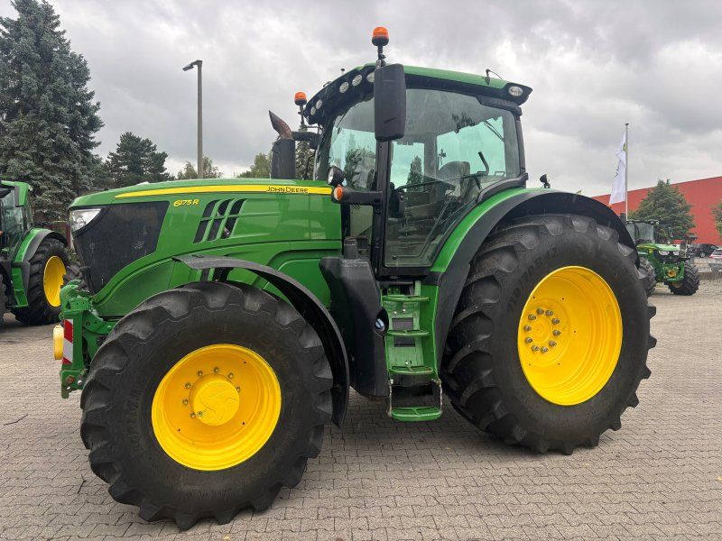 John Deere 6175R
