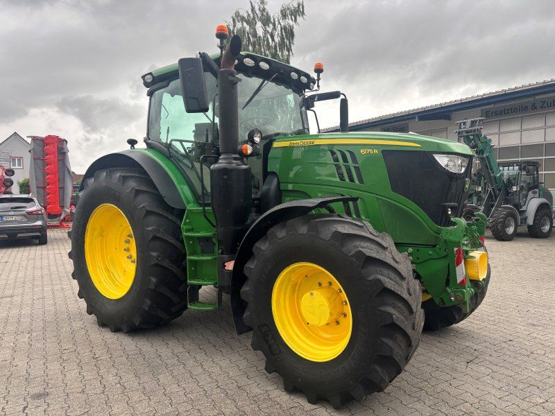 John Deere 6175R