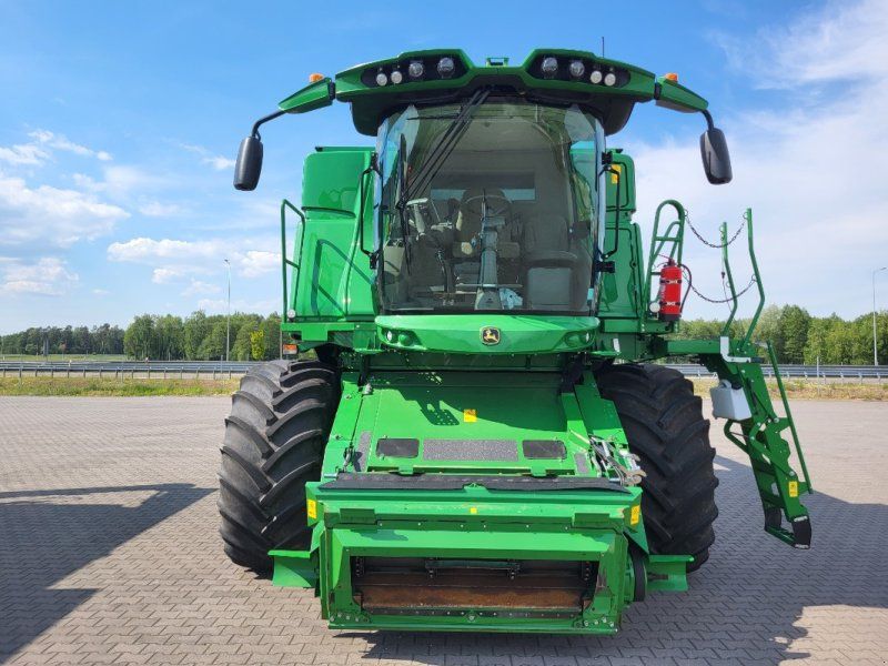 John Deere T 670 i