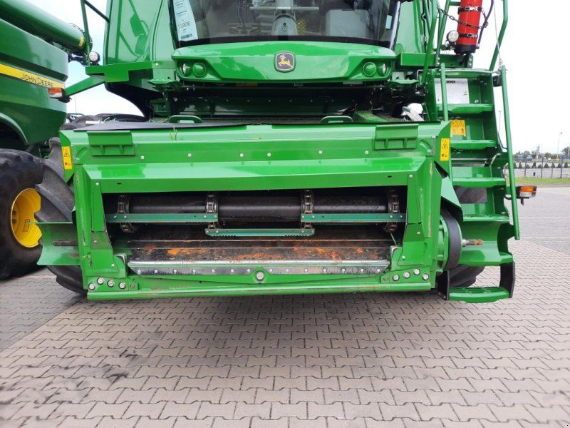 John Deere T 670 i
