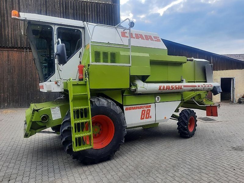 Claas Dominator 88s Classic