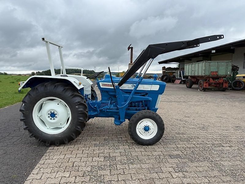 Ford 3000
