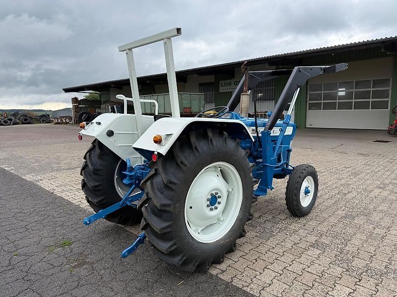 Ford 3000