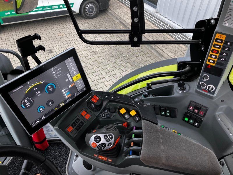 Claas Arion 550 CEBIS