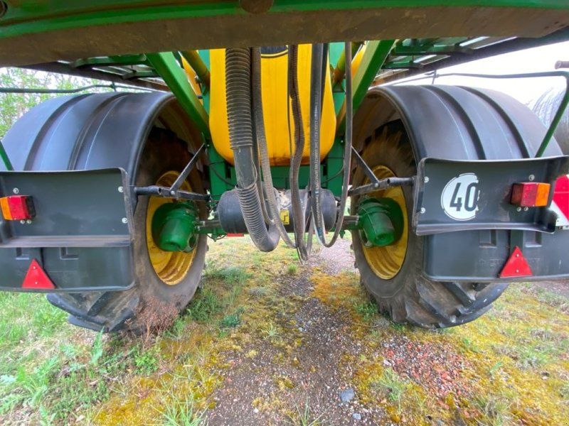 John Deere 840