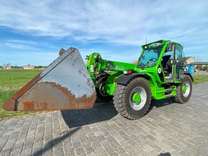 Merlo P 55.9 CS