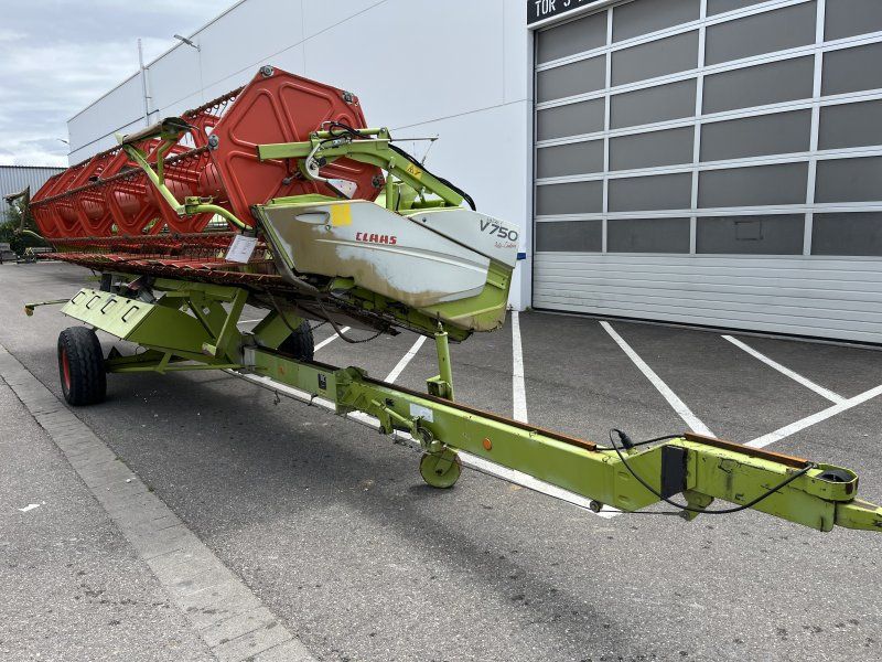 Claas Vario 750
