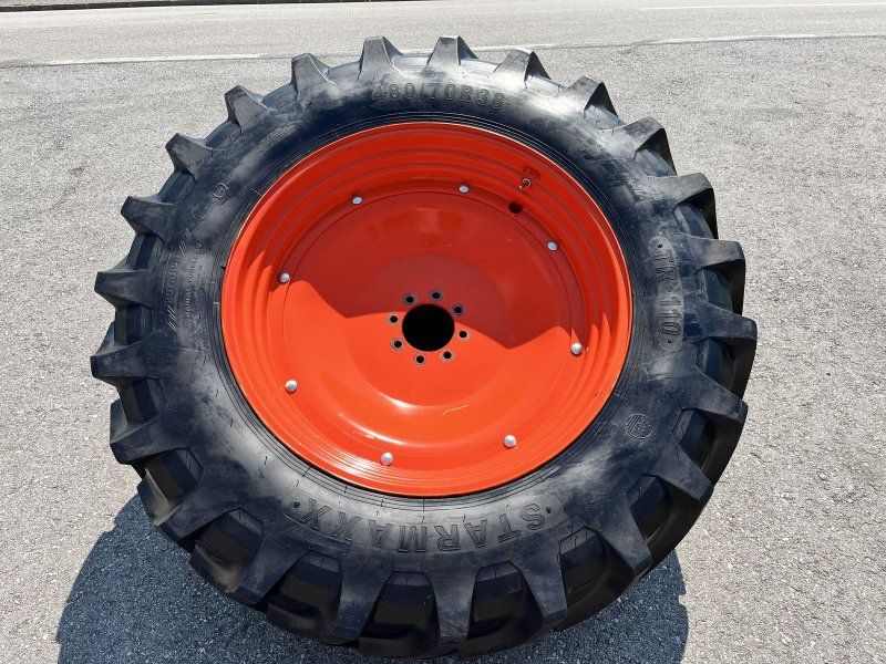 480/70 R38 und 440/65 R28