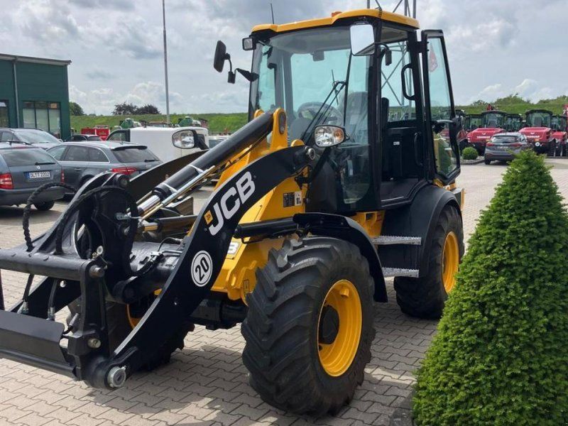 JCB 409