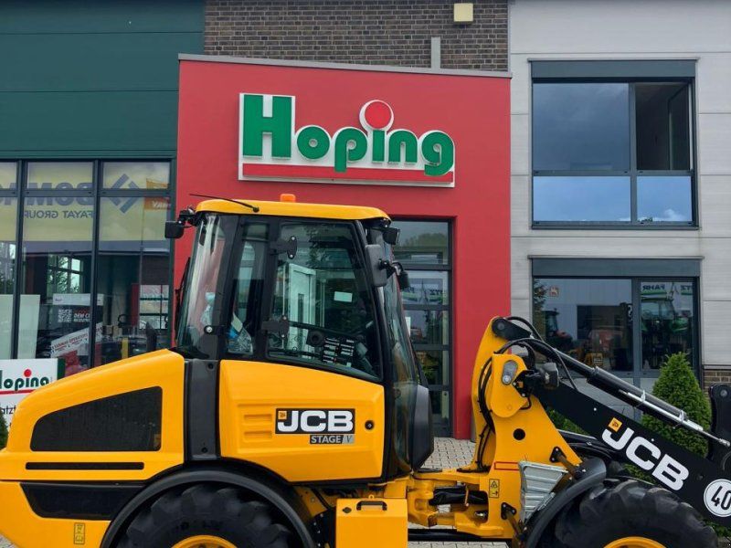 JCB 407