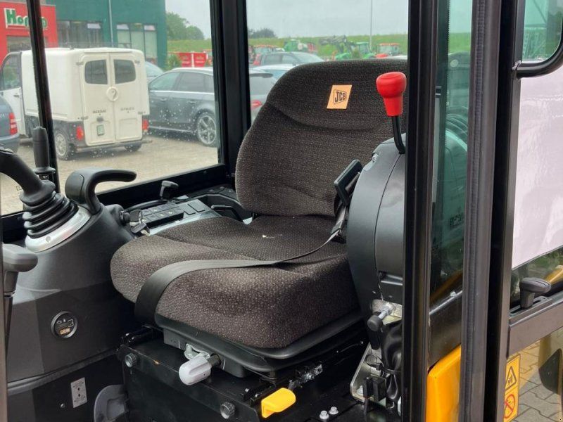 JCB 19C-1