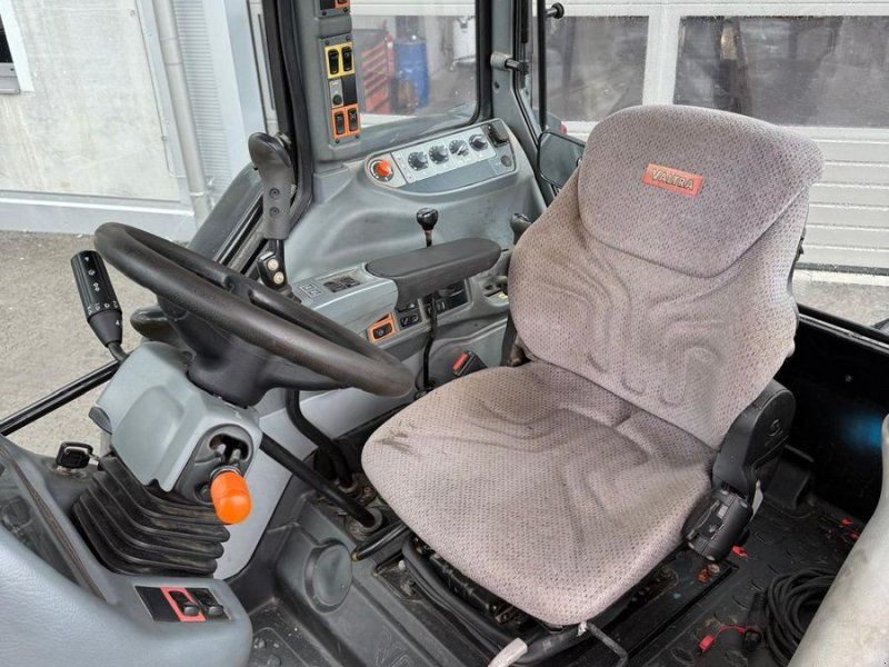 Valtra A 93