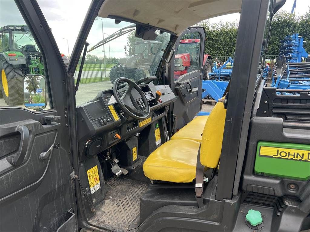 John Deere Gator XUV865M 4x4