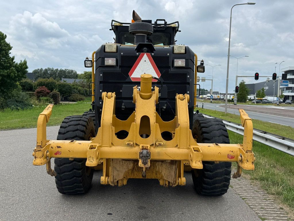 Caterpillar 140M2