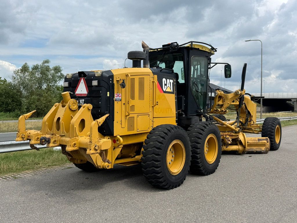 Caterpillar 140M2
