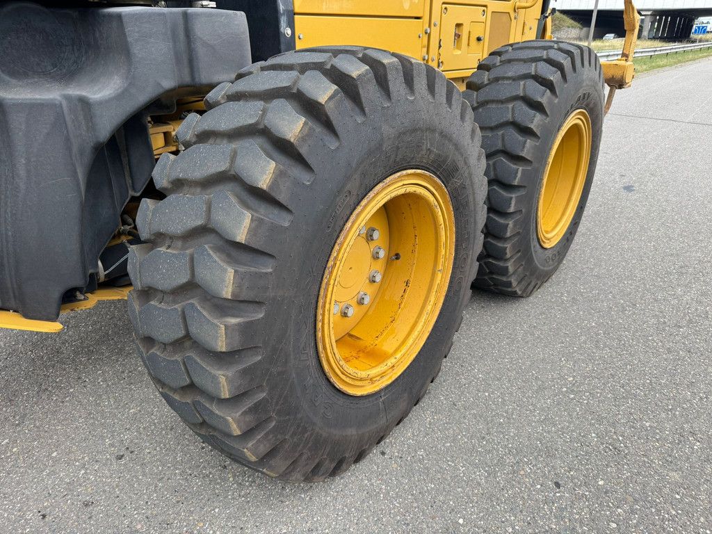 Caterpillar 140M2