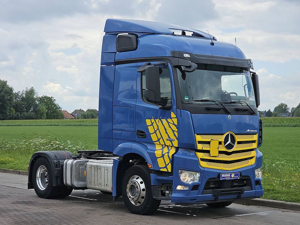 MERCEDES-BENZ ACTROS 1843