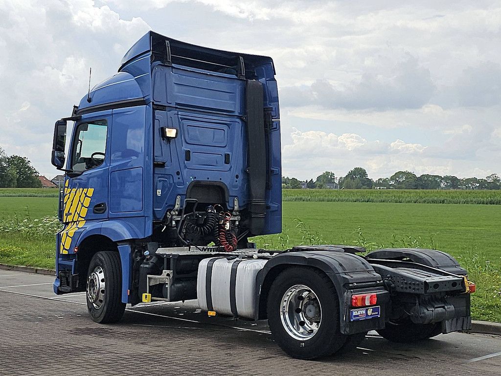 MERCEDES-BENZ ACTROS 1843