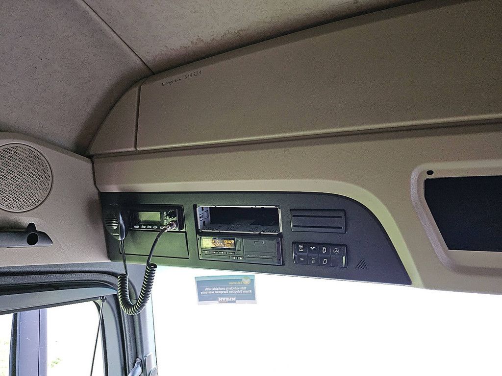 MERCEDES-BENZ ACTROS 1843