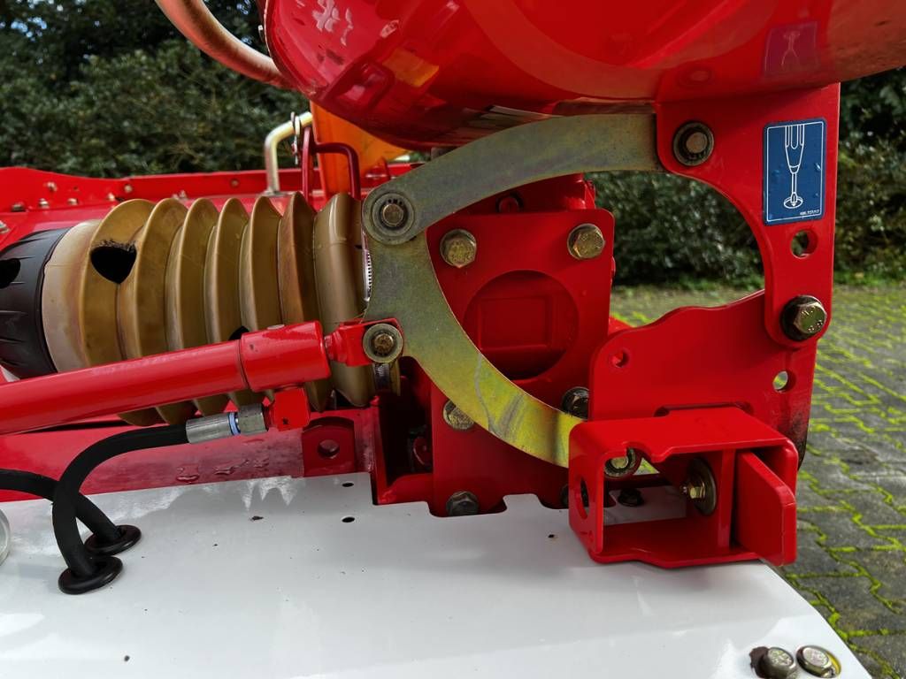 Pöttinger Novacat 301 Alpha motion