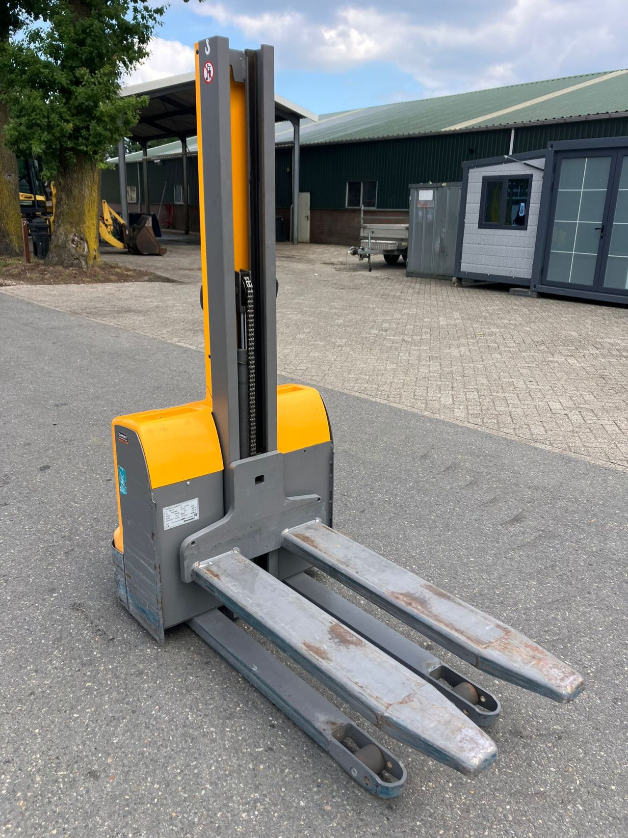JUNG HEINRICH EMC110 stapelaar