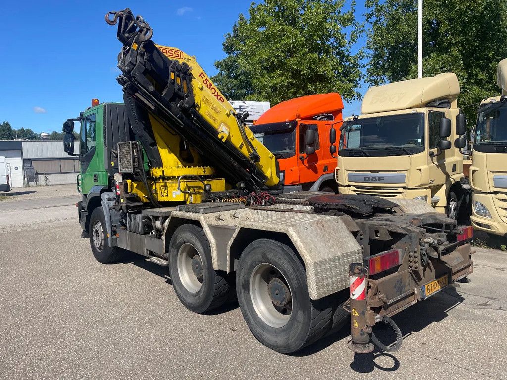 Iveco Trakker AD380T50 6x4 handgeschakelt Euro 5 FASSI F530 XP 356.000 km TOP ZUSTAND !!