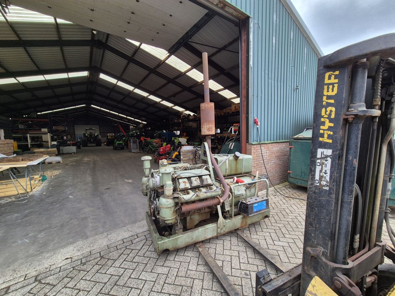 DEUTZ FAHR aggregaat met Deutz motor V6