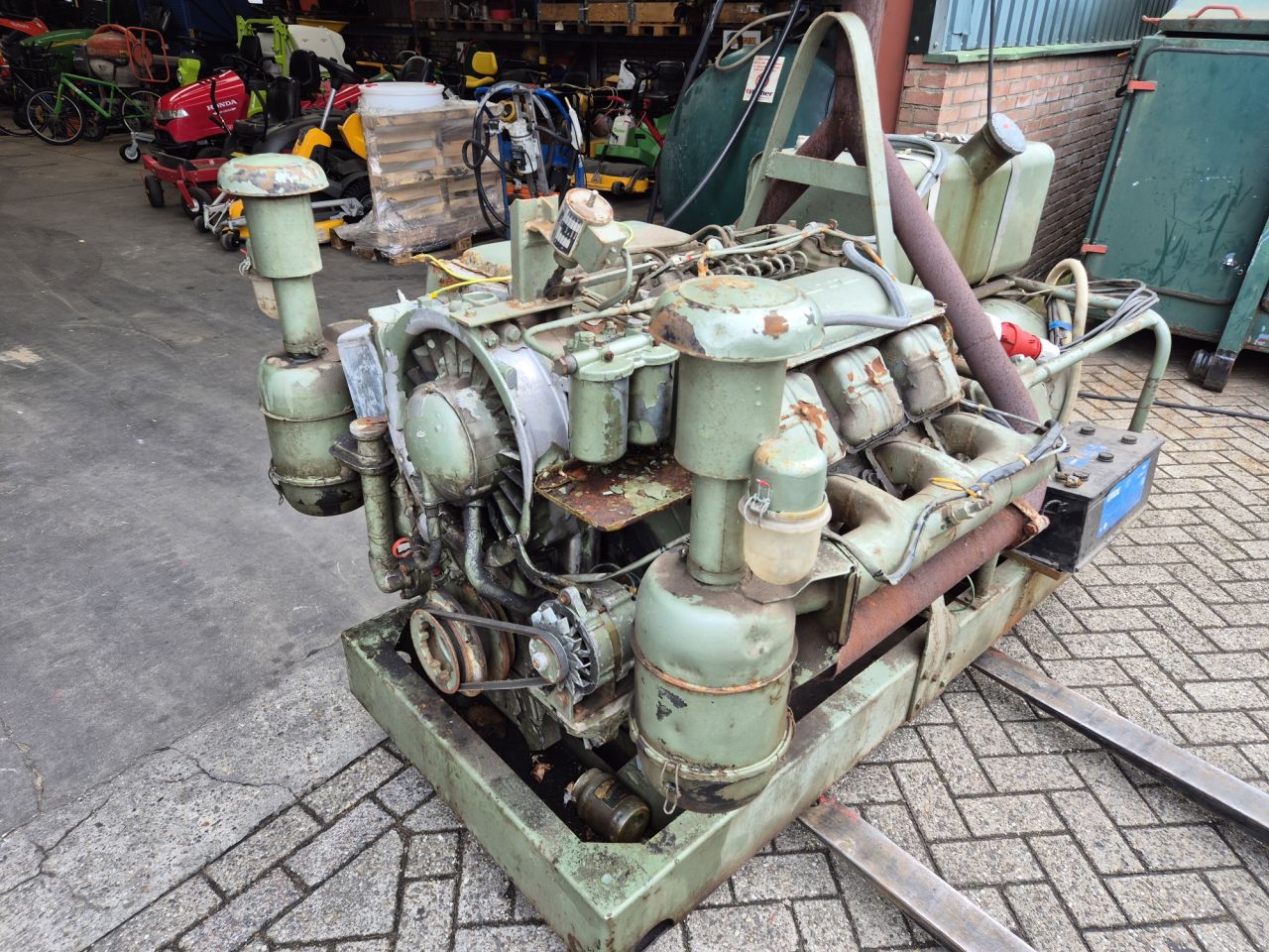DEUTZ FAHR aggregaat met Deutz motor V6