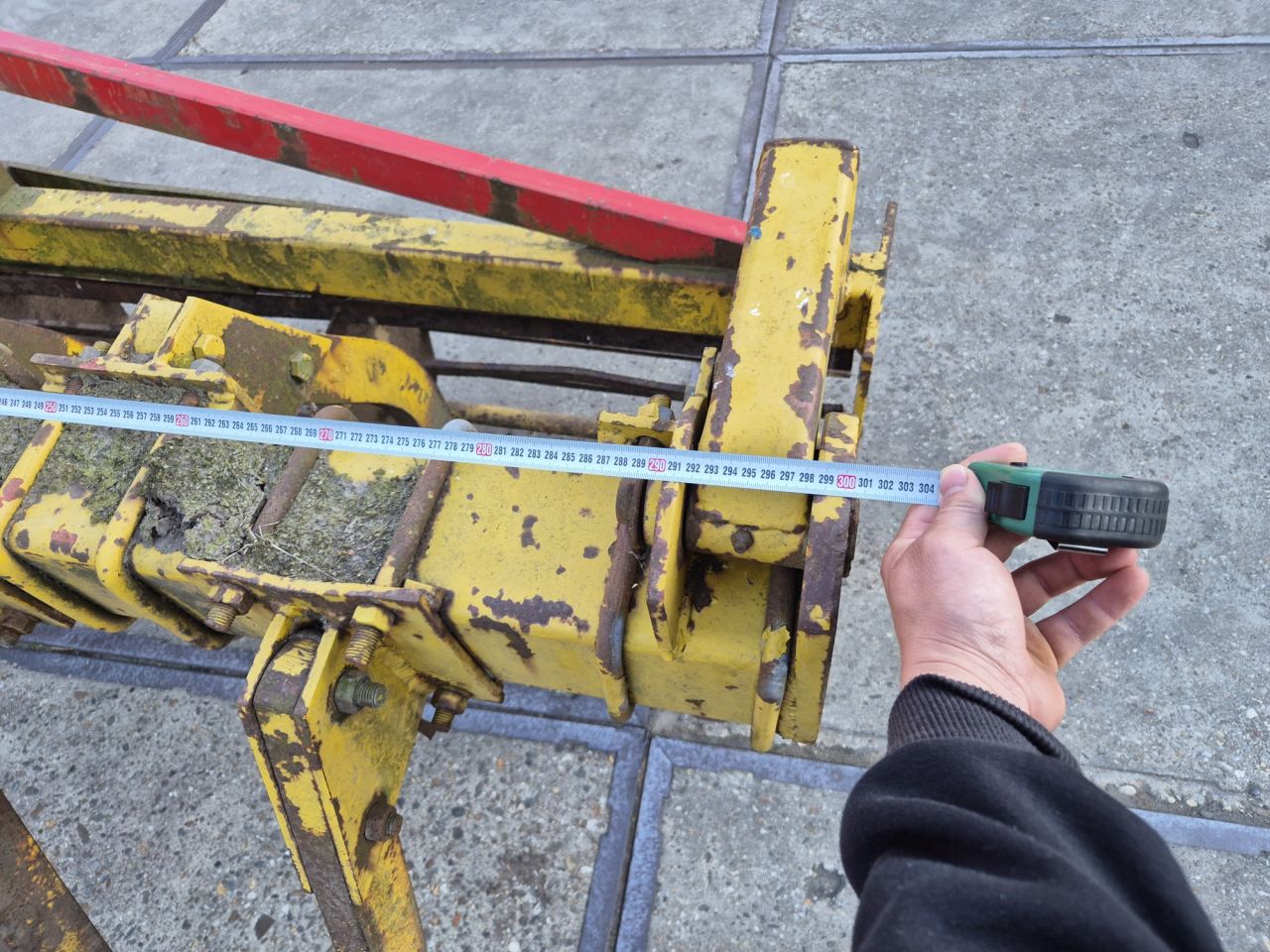 Gebruikte cultivator 3 meter met rol