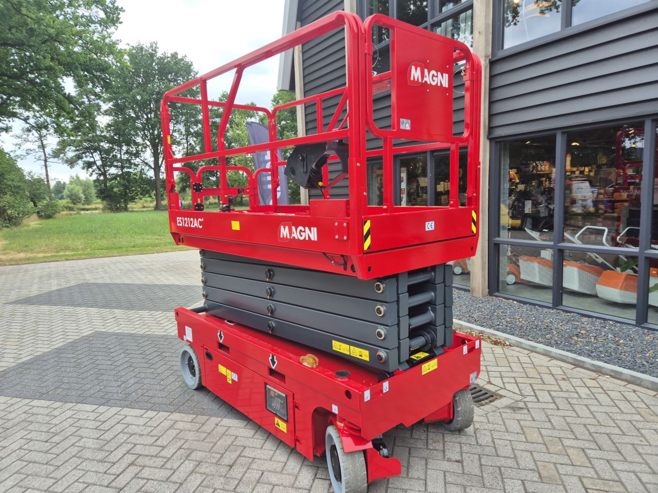 Nieuwe Magni RS1212AC+ schaarhoogwerker