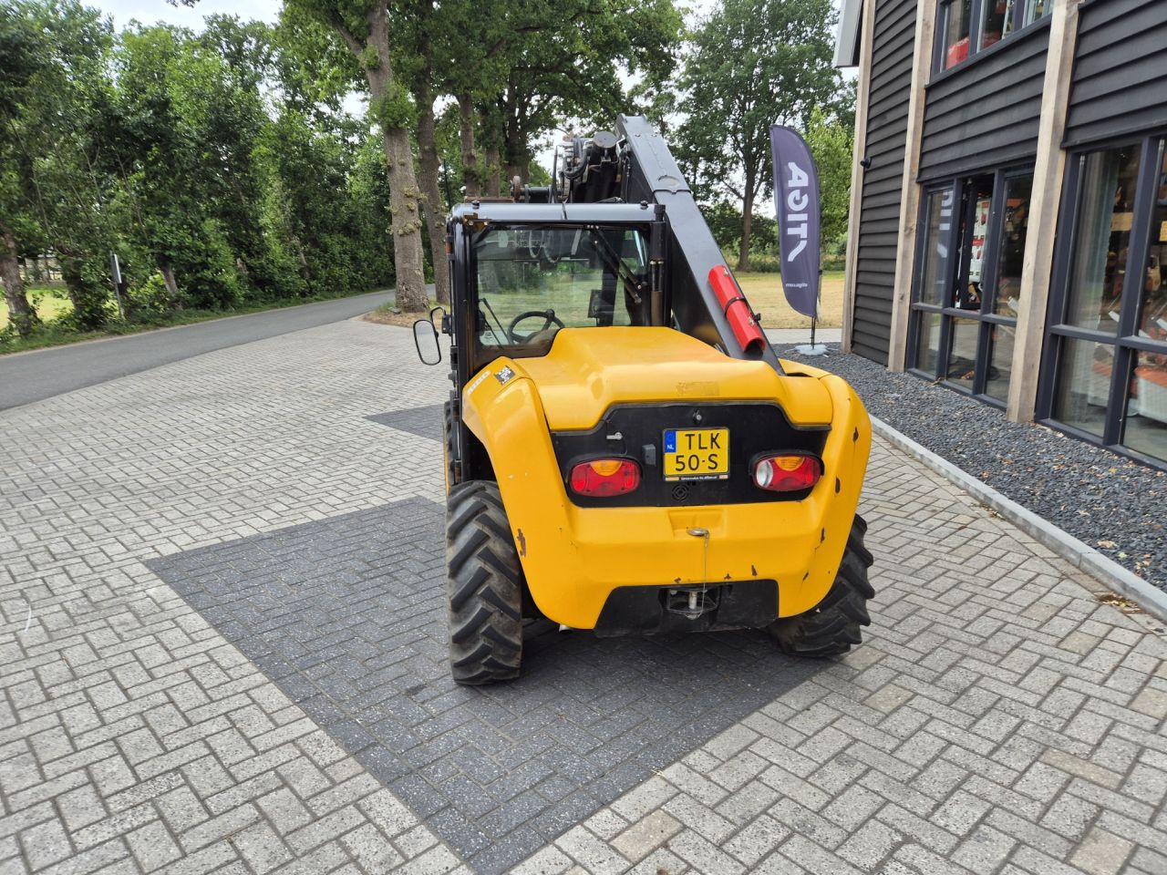JCB 516-40 verreiker met hefhoogte 4 m