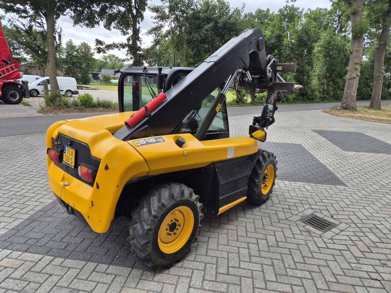 JCB 516-40 verreiker met hefhoogte 4 m