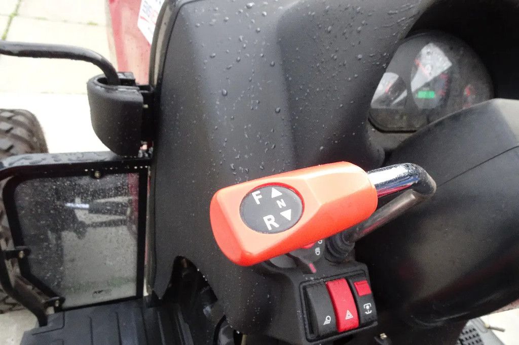 Knegt Compacttrekker DEMO Weinig uren! 404G2